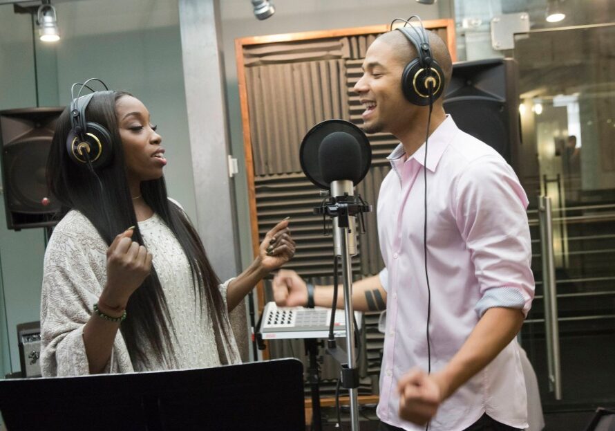 EMPIRE: Jamal (Jussie Smollett, R) gets close with famous artist Delphine (guest star Estelle, L) in the "Unto the Breach" episode of EMPIRE airing Wednesday, March 4 (9:01-10:00 PM ET/PT) on FOX. ©2015 Fox Broadcasting Co. CR: Chuck Hodes/FOX