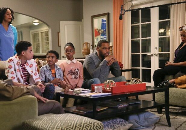 BLACK-ISH - "Hope" - When the kids ask some tough questions in the midst of a highly publicized court case involving alleged police brutality and an African-American teenager, Dre and Bow are conflicted on how best to field them. Dre, along with Pops and Ruby, feel the kids need to know what kind of world they're living in, while Bow would like to give them a more hopeful view about life. When the verdict is announced, the family handles the news in different ways while watching the community react, on "black-ish," WEDNESDAY, FEBRUARY 24 (9:31-10:00 p.m. EST) on the ABC Television Network. (ABC/Patrick Wymore)
LAURENCE FISHBURNE, TRACEE ELLIS ROSS, MARCUS SCRIBNER, MILES BROWN, MARSAI MARTIN, ANTHONY ANDERSON, JENIFER LEWIS, YARA SHAHIDI