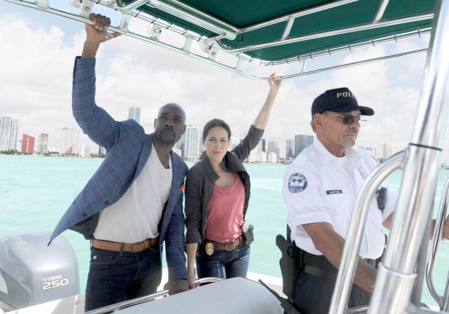 ROSEWOOD: Pictured L-R: Morris Chestnut as Dr. Beaumont Roswood, Jr. and Jaina Lee Ortiz as Det. Villa. ©2015 Fox Broadcasting Co. CR: Jeff Daly/FOX