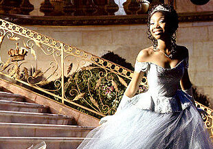 Brandy-Cinderella-leaving-castle