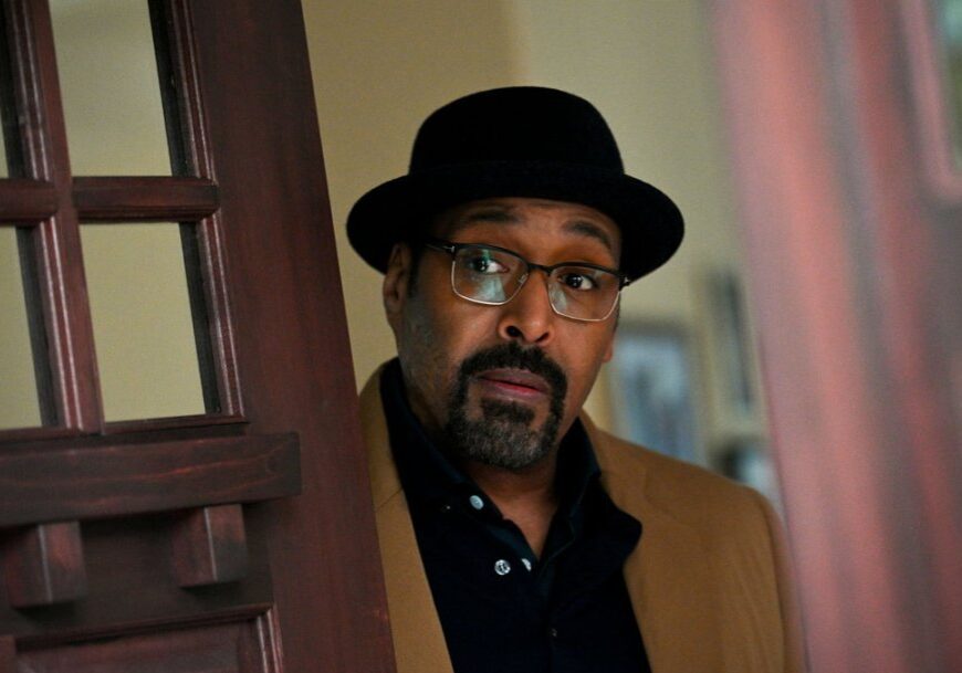 THE IRRATIONAL -- "Reciprocity" Episode 111 -- Pictured: Jesse L. Martin as Alec Mercer -- (Photo by: Sergei Bachlakov/NBC)