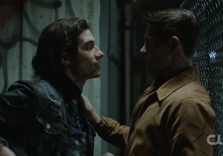 Joaquin and Kevin are the only relationship I want to see succeed on this show (so far). (CW/screengrab)