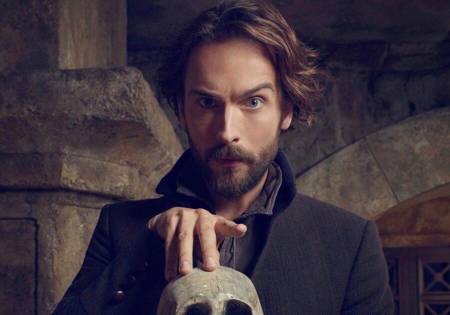 SLEEPY HOLLOW: Tom Mison as Ichabod Crane. SLEEPY HOLLOW Season Three premieres Monday, Oct.1  (9:00-10:00 PM ET/PT) on FOX. ©2014 Fox Broadcasting Co. CR: Michael Lavine/FOX